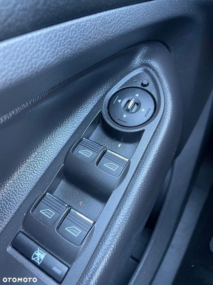 Ford Kuga 2.0 TDCi 2x4 Individual - 15