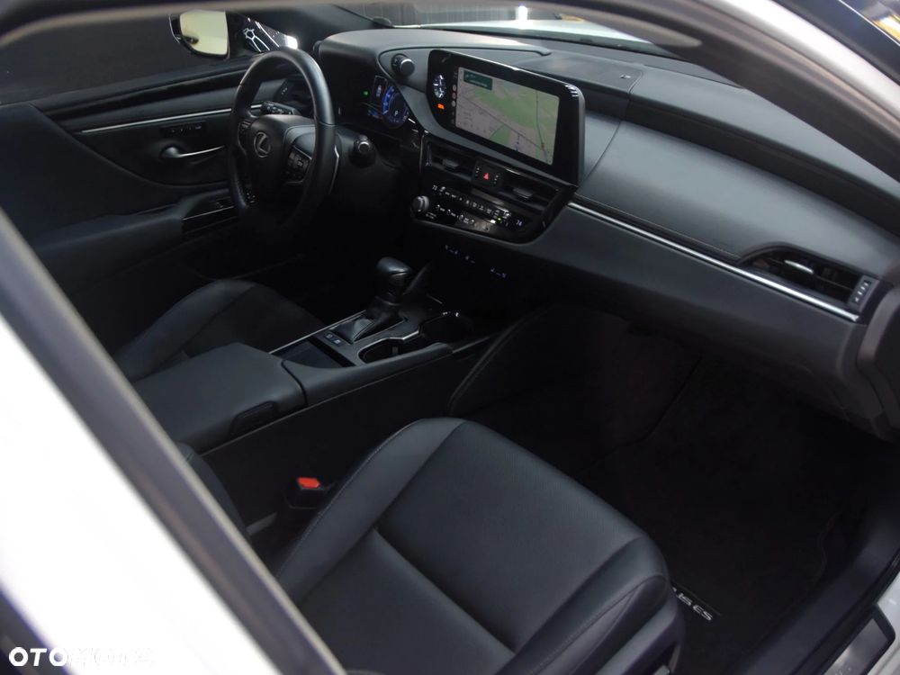 Lexus ES 300h Business Line - 7