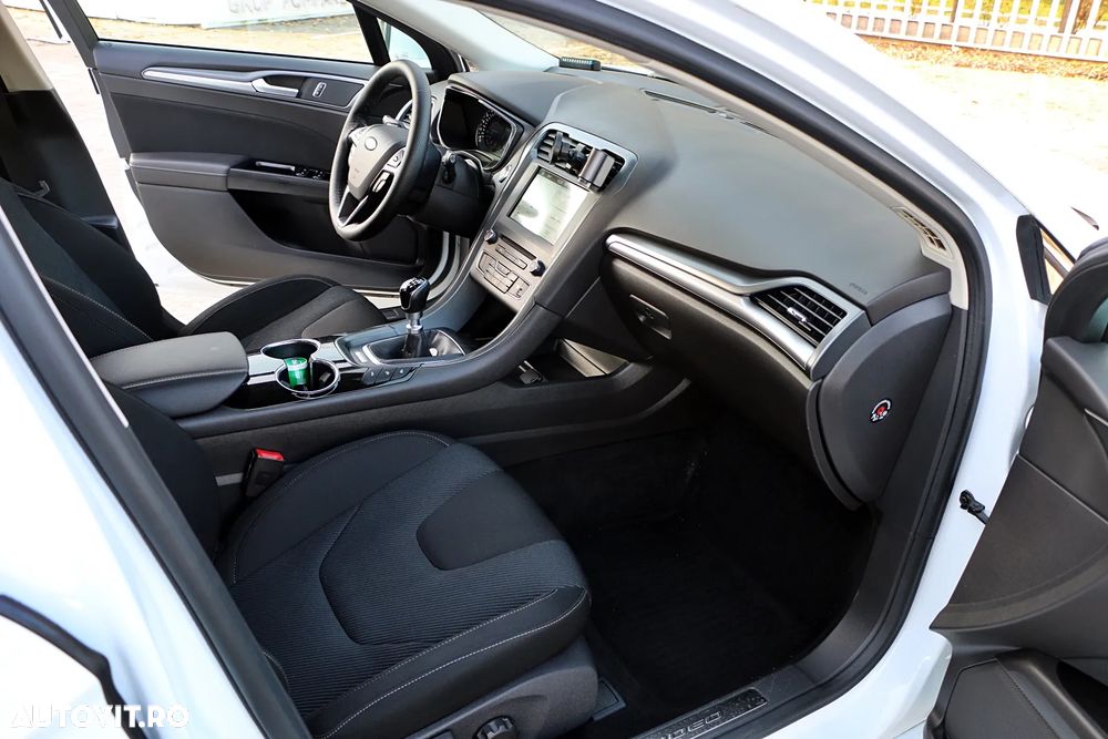 Ford Mondeo 1.5 TDCi Trend - 16