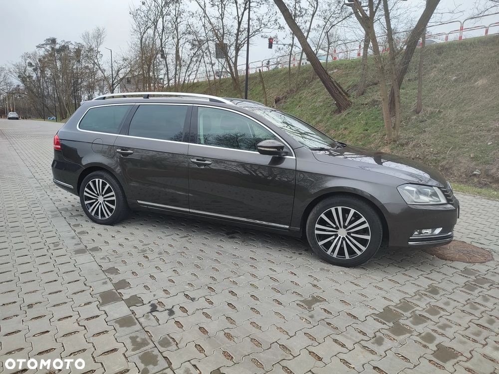 Volkswagen Passat 2.0 TDI DSG BlueMotion Technology Comfortline - 9