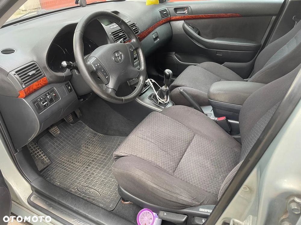 Toyota Avensis 2.0 VVT-i Sol - 6