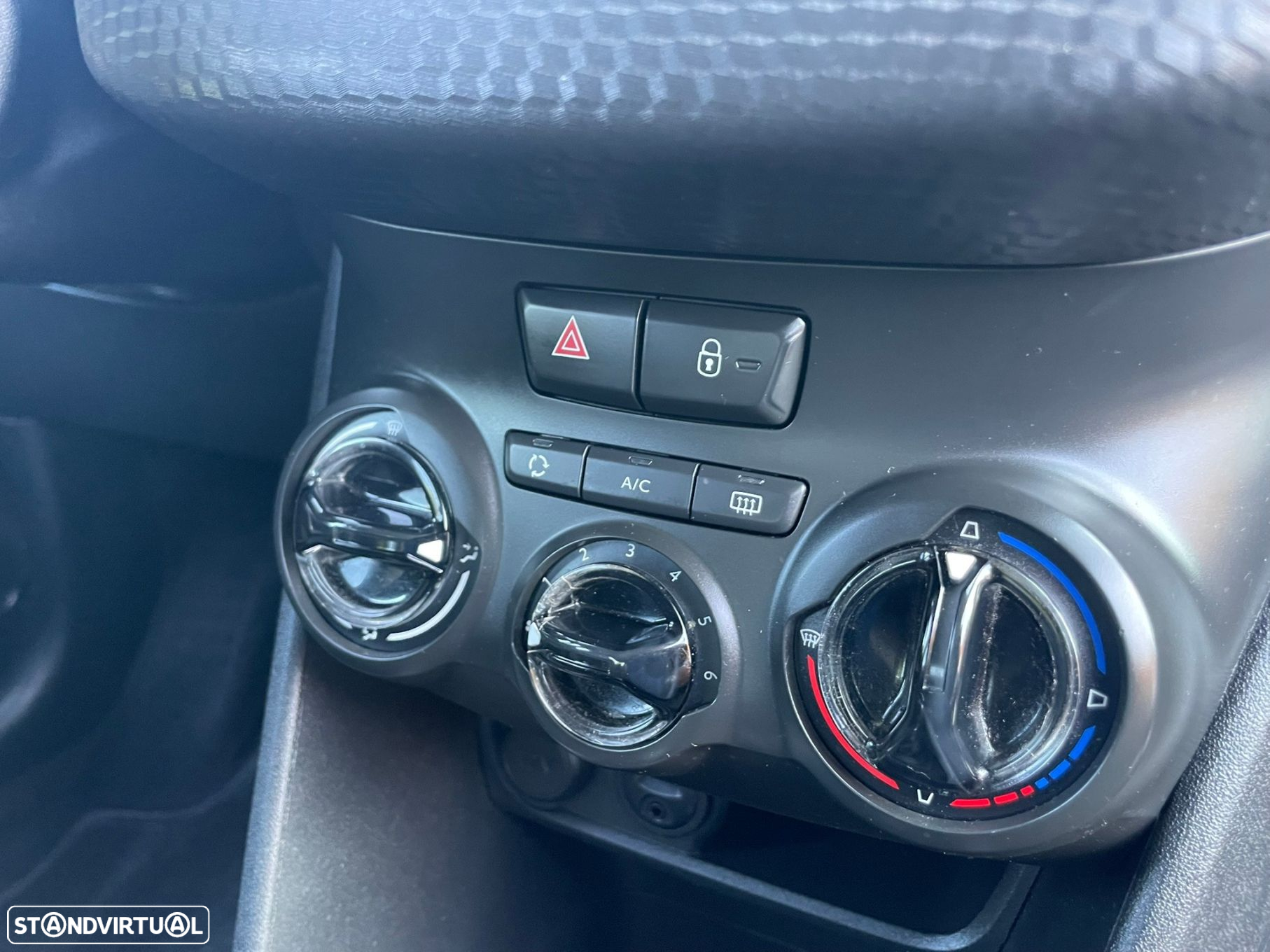 Peugeot 2008 1.2 PureTech Style - 25
