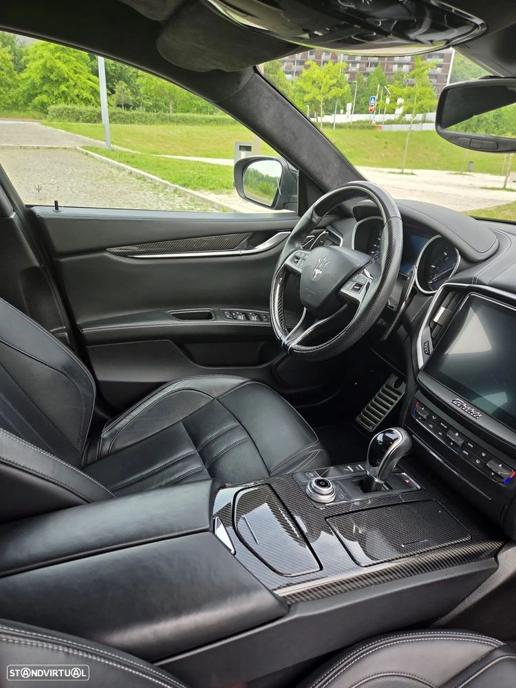 Maserati Ghibli 3.0 V6 - 10