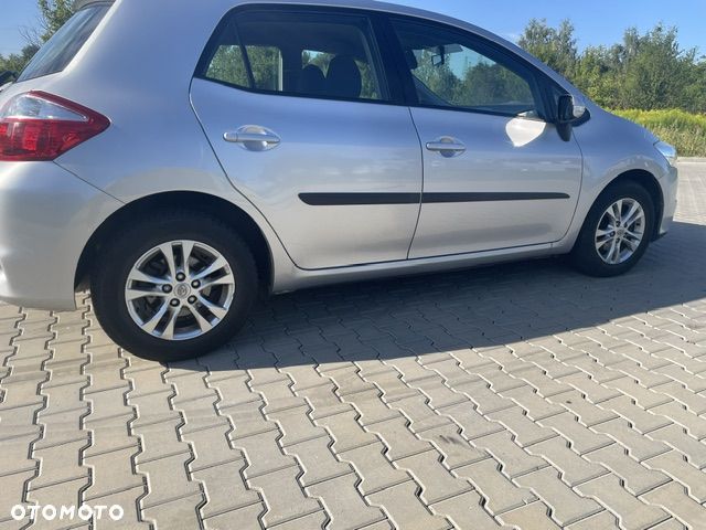 Toyota Auris 1.33 VVT-i Active - 3