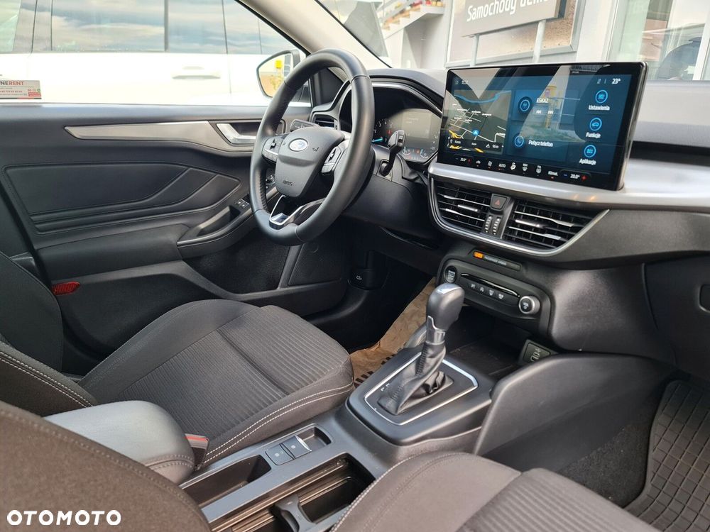 Ford Focus - 25