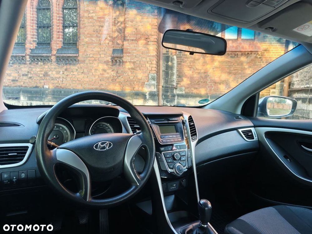 Hyundai i30 blue 1.4 Style - 21