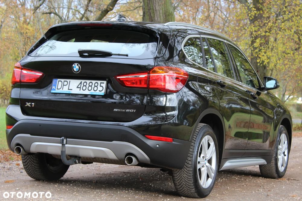 BMW X1 sDrive20i xLine sport - 20