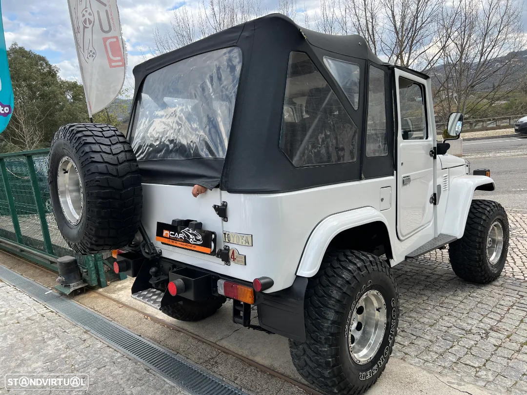 Toyota BJ 40 - 7