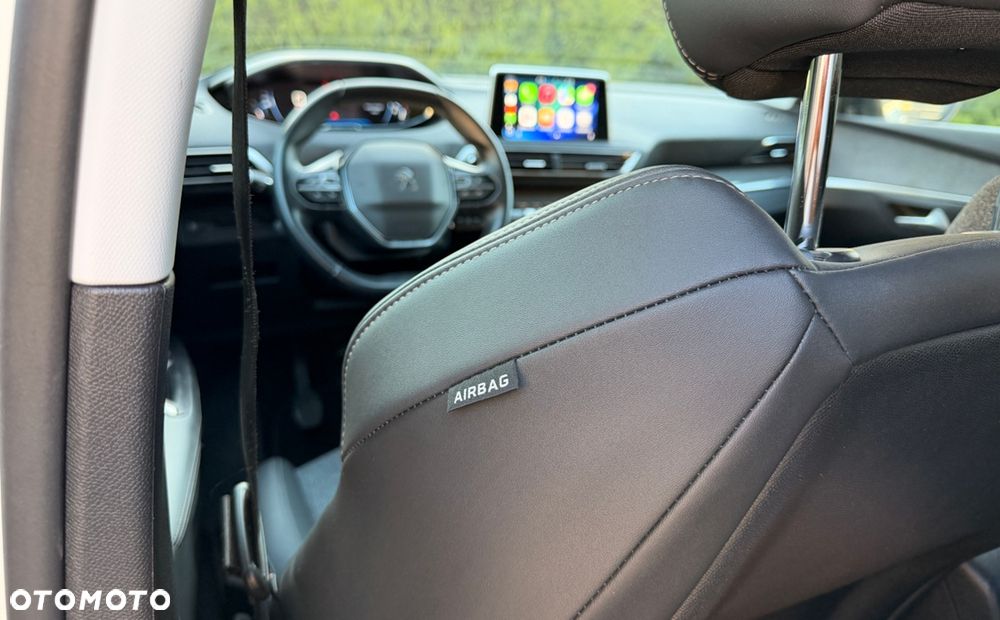 Peugeot 3008 1.2 PureTech Allure - 12