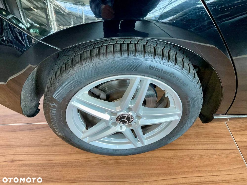 Mercedes-Benz Klasa A 220 Progressive 7G-DCT - 18