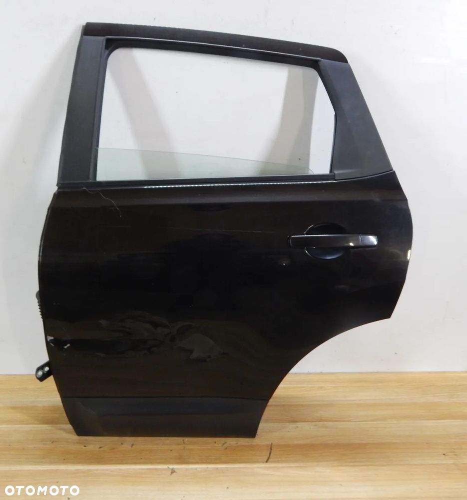 Drzwi lewy tył Nissan Qashqai J10  06-10 czarne Z11 Łuków części - 1