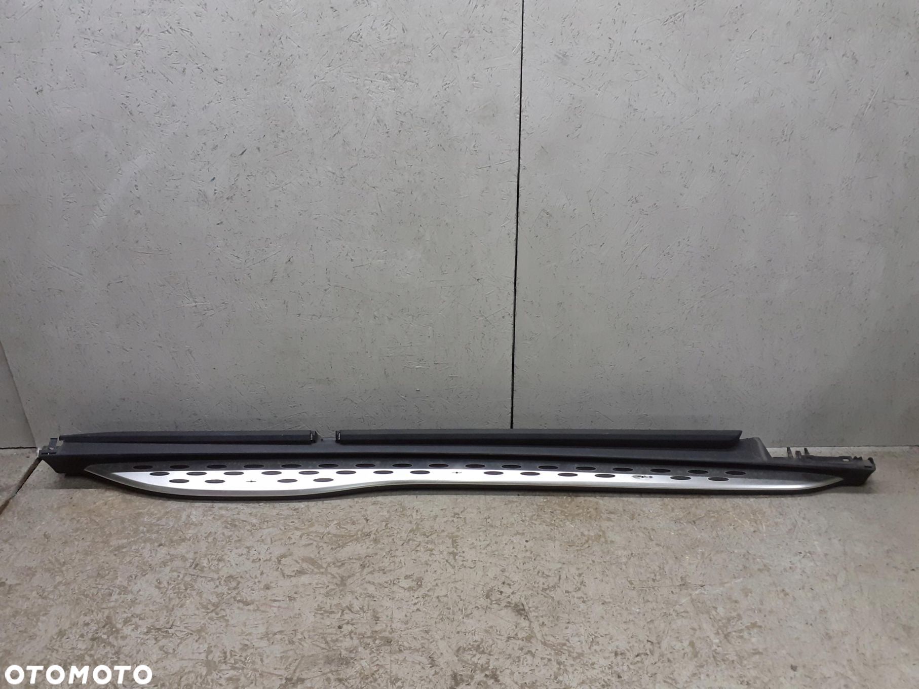 PRÓG LISTWA PROGOWA STOPIEŃ PRAWY MERCDES GLC 254 W254 AMG - 1
