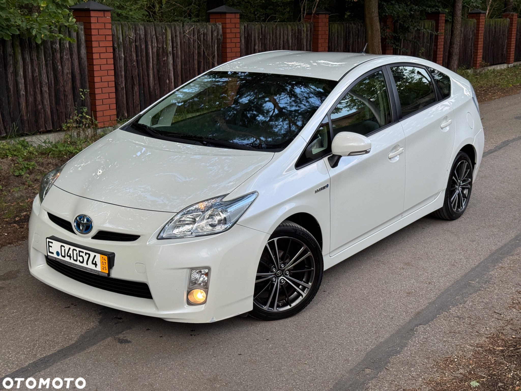 Toyota Prius - 4
