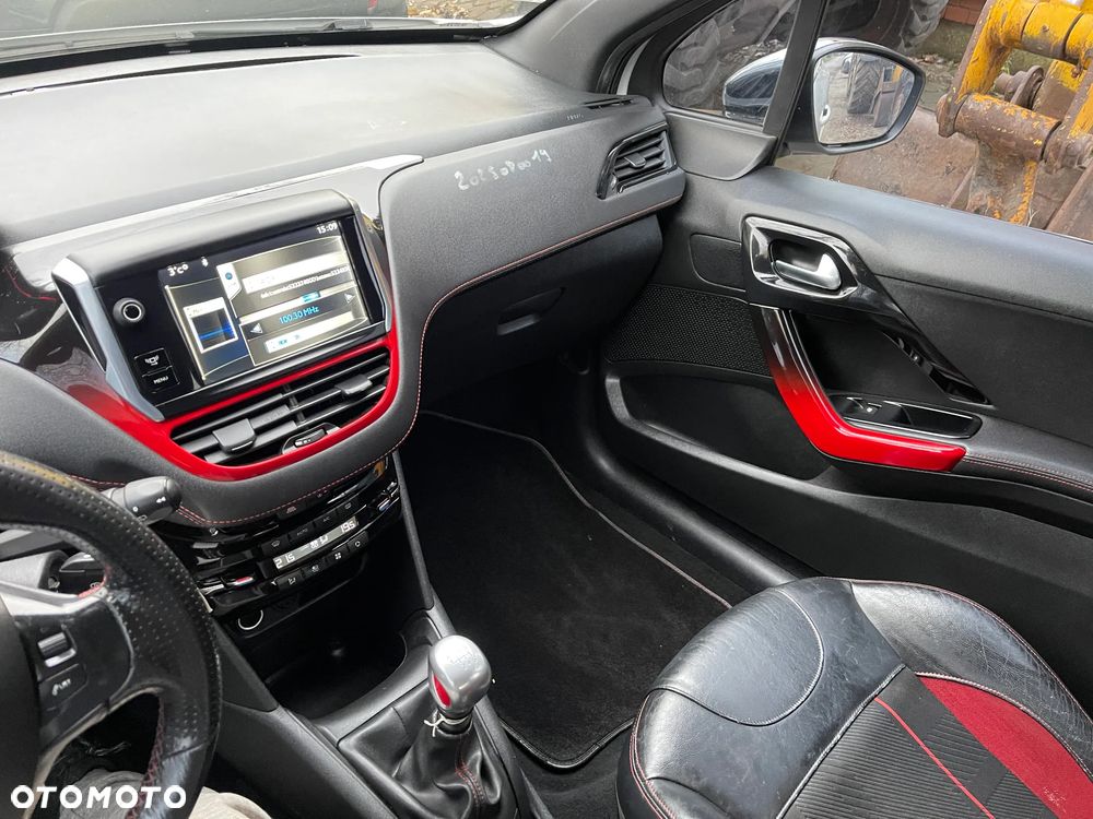 Peugeot 208 1.6 THP GTi - 9