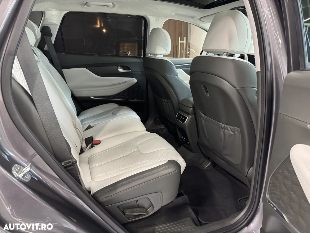 Hyundai Santa Fe 1.6 Plugin-Hybrid 4WD 6-Sitzer Signature - 9