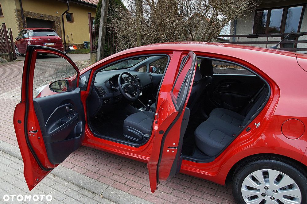 Kia Rio 1.2 Business Line - 15