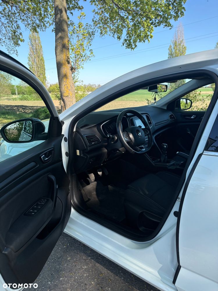 Renault Megane BLUE dCi 115 BUSINESS EDITION - 8