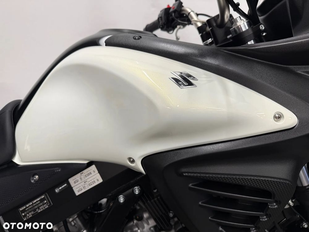 Suzuki V-STROM - 31