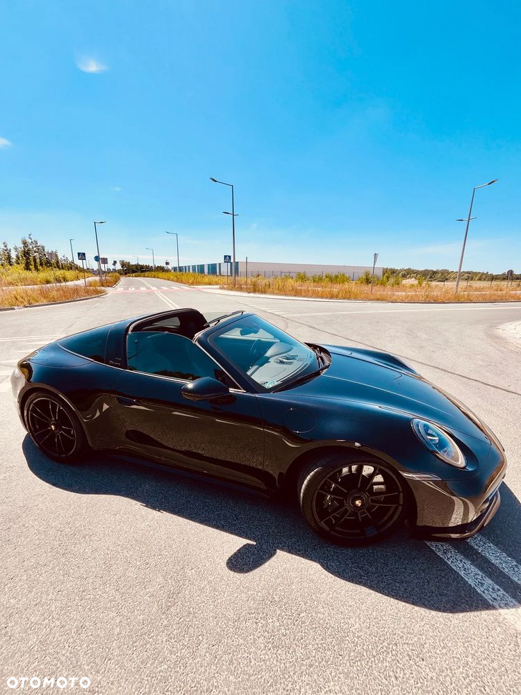 Porsche 911 Targa 4 GTS - 7