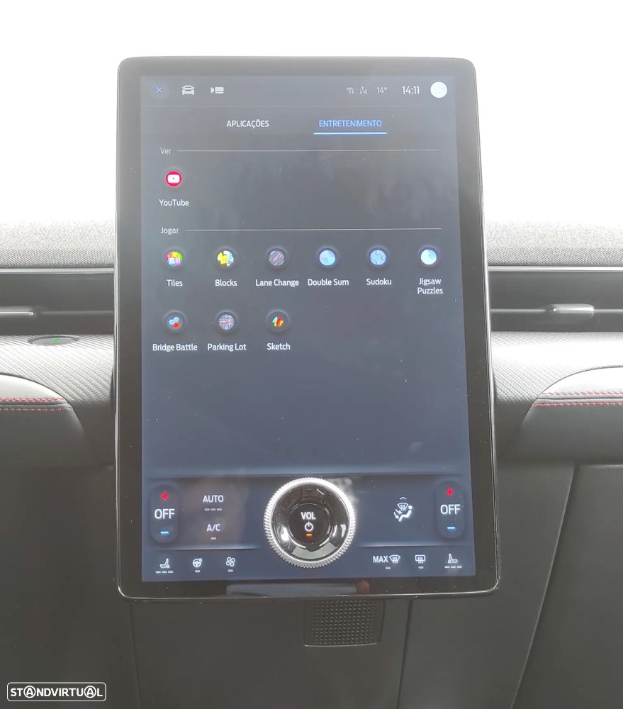 Ford Mustang Mach-E AWD PREMIUM - 32