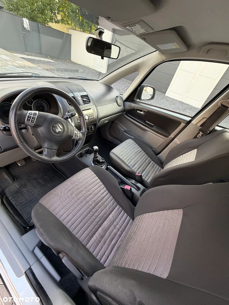 Suzuki SX4 2.0 DDiS 4x4 Comfort - 13
