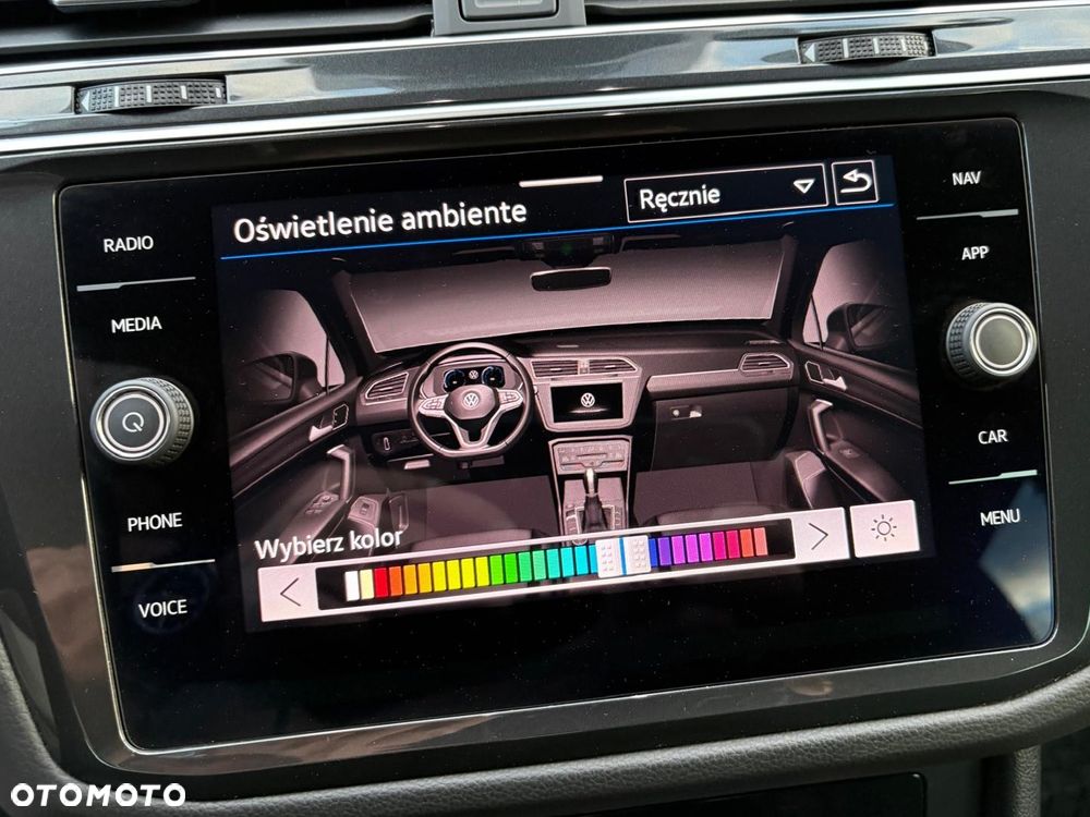 Volkswagen Tiguan 2.0 TDI SCR 4Mot Elegance DSG - 23