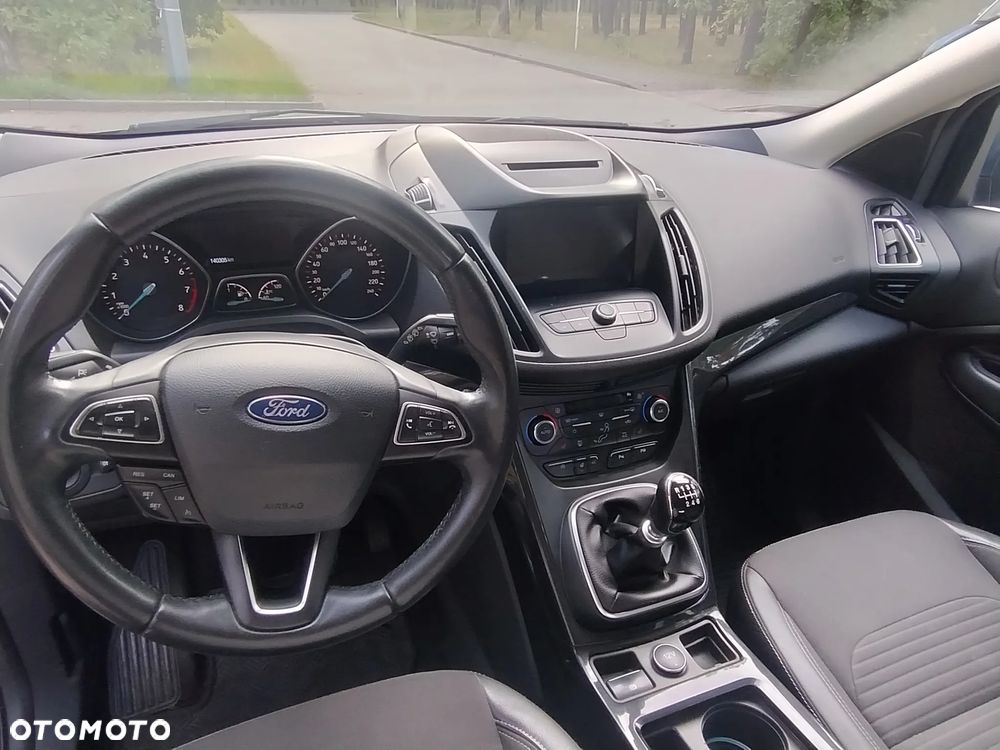 Ford Kuga 1.5 EcoBoost FWD Titanium - 8