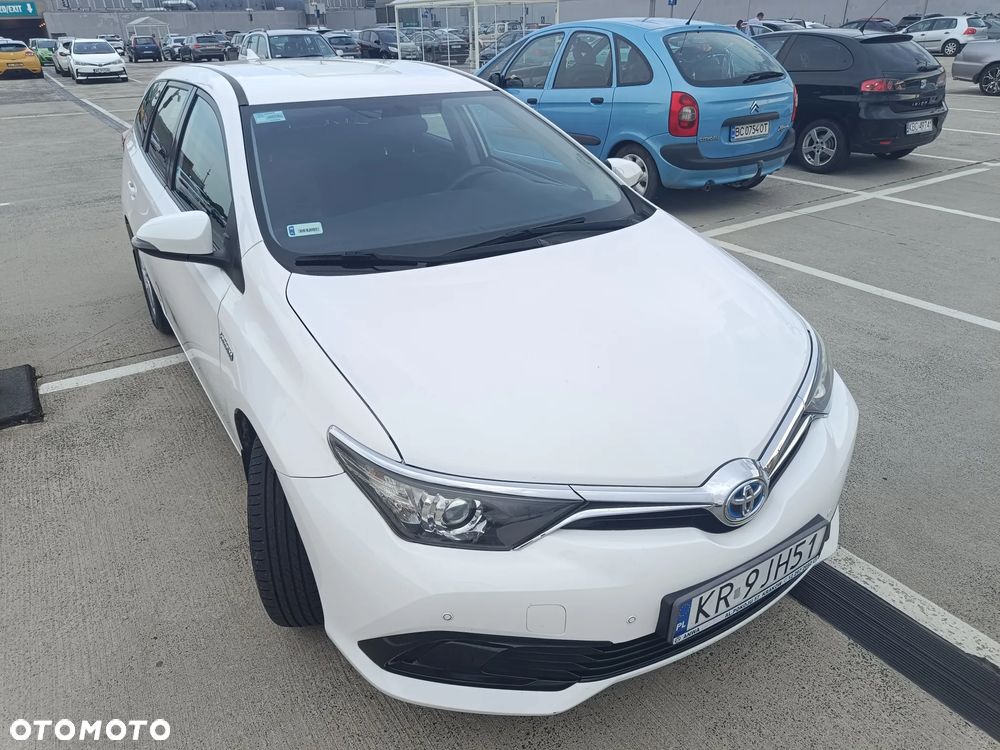 Toyota Auris Hybrid 135 Active - 3