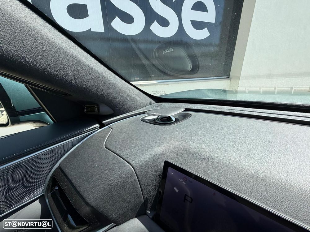 Xpeng G9 93.1 kWh AWD Performance+Premium Seat & Audio Pack - 12