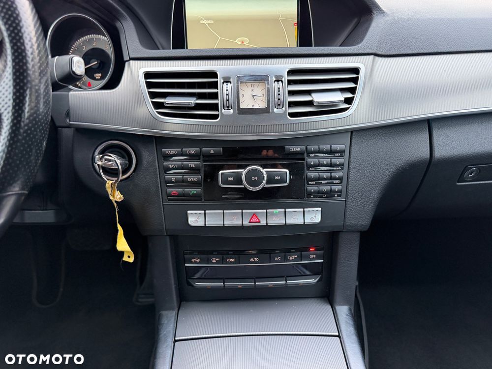 Mercedes-Benz Klasa E 250 7G-TRONIC Avantgarde - 16
