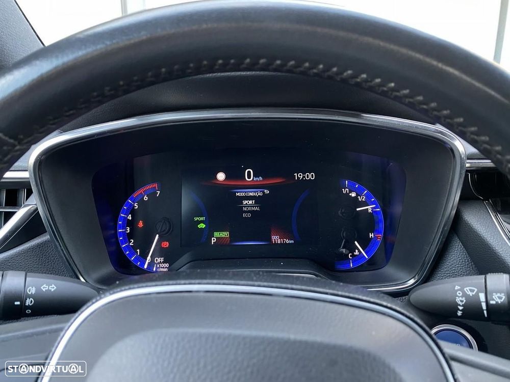Toyota Corolla 1.8 Hybrid Comfort - 22