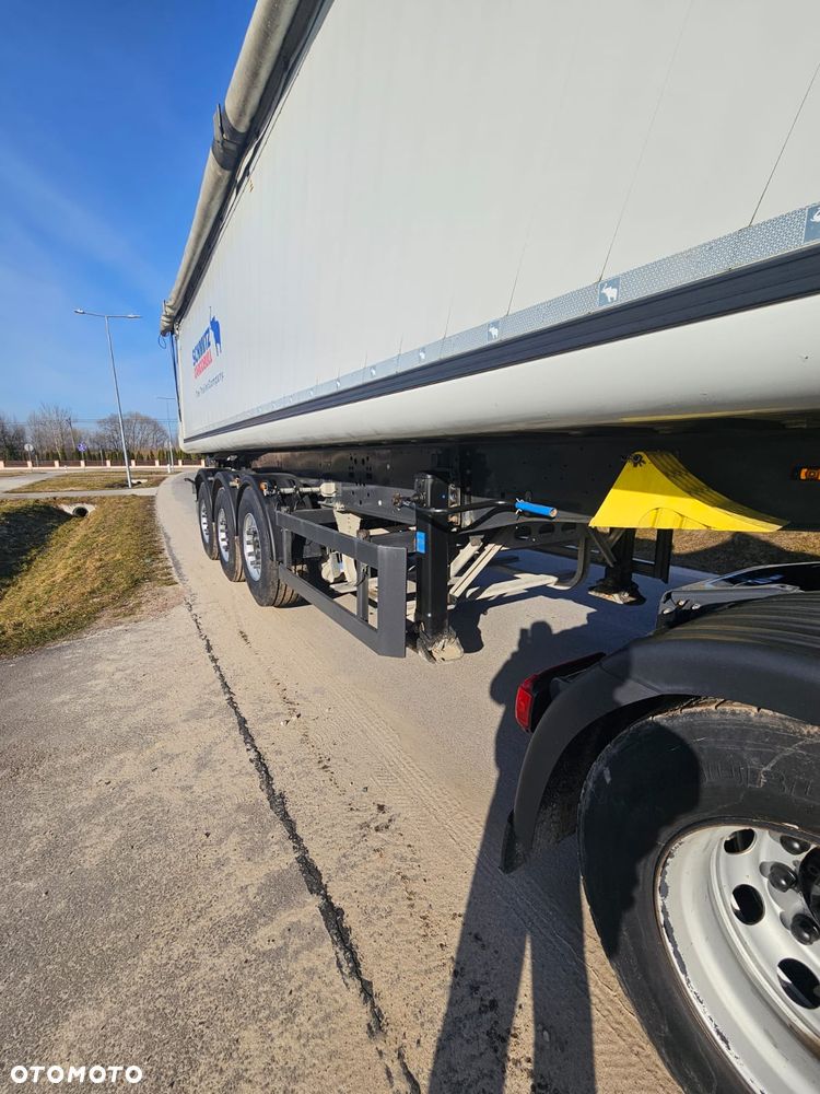 Schmitz Cargobull - 3