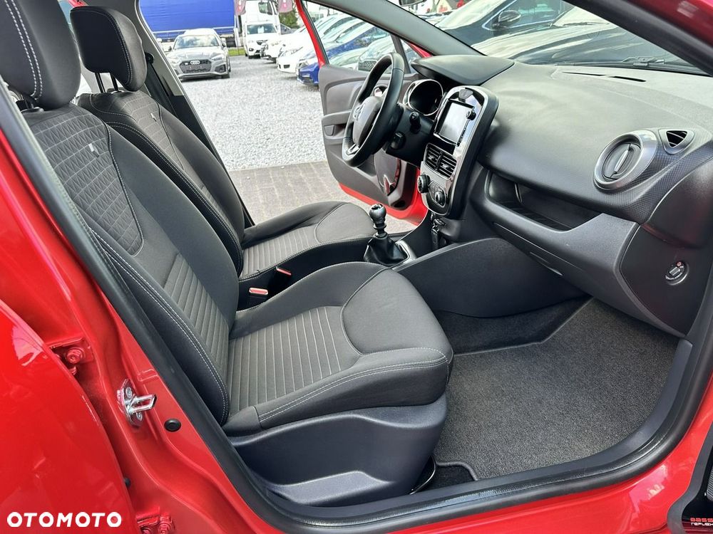 Renault Clio - 7