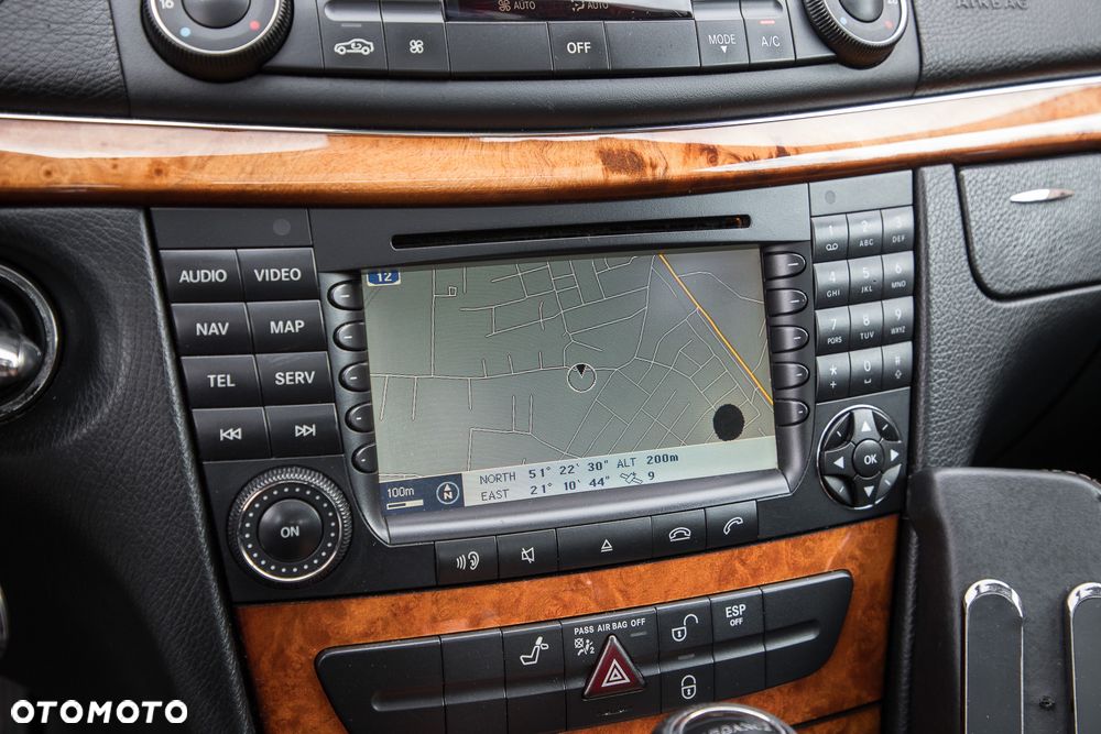 Mercedes-Benz Klasa E 220 CDI Automatik Elegance - 28