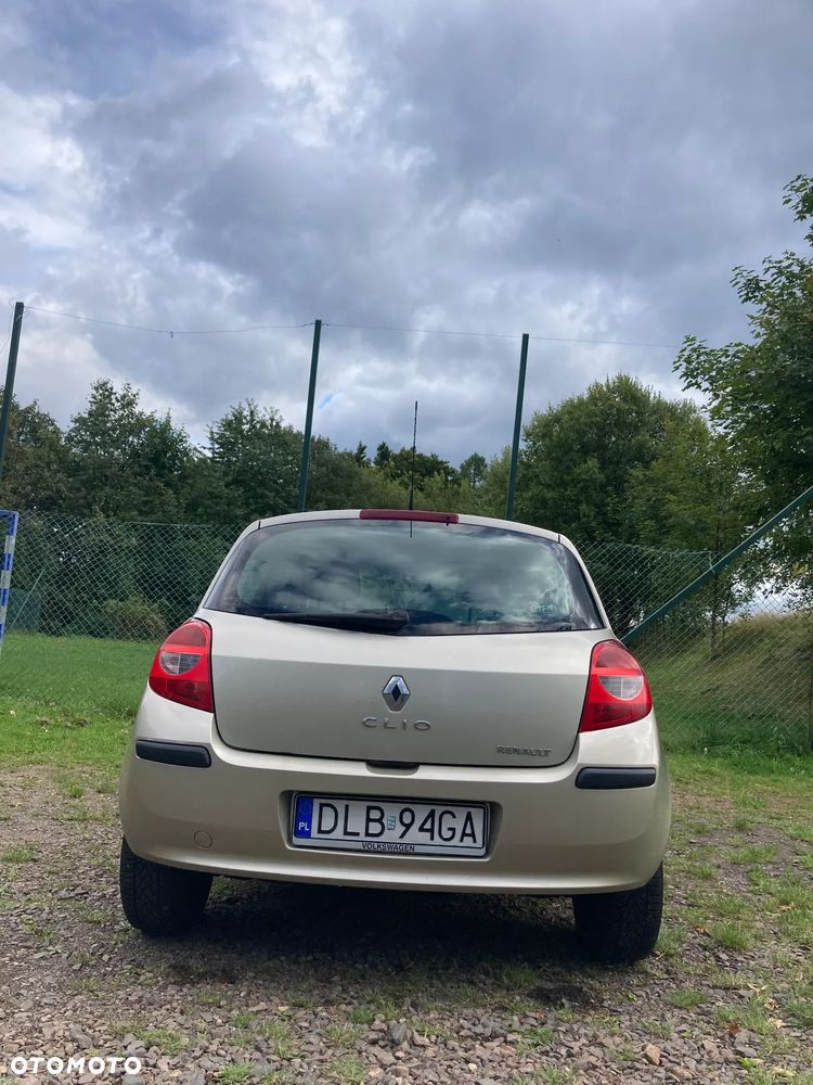 Renault Clio - 3