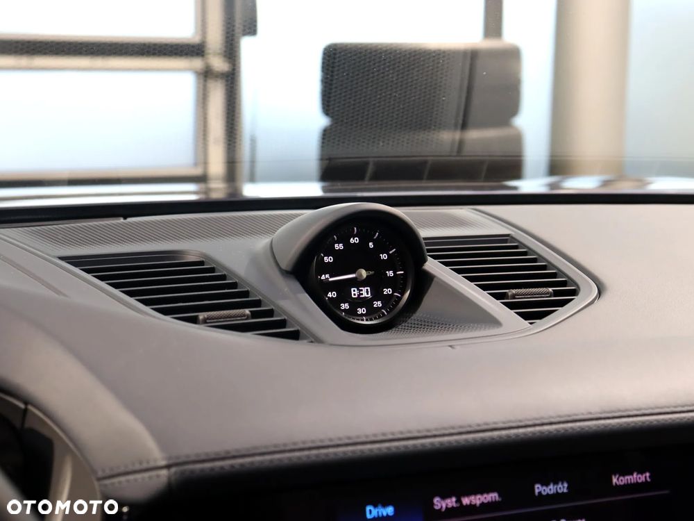 Porsche Panamera 4S E-Hybrid PHEV - 23