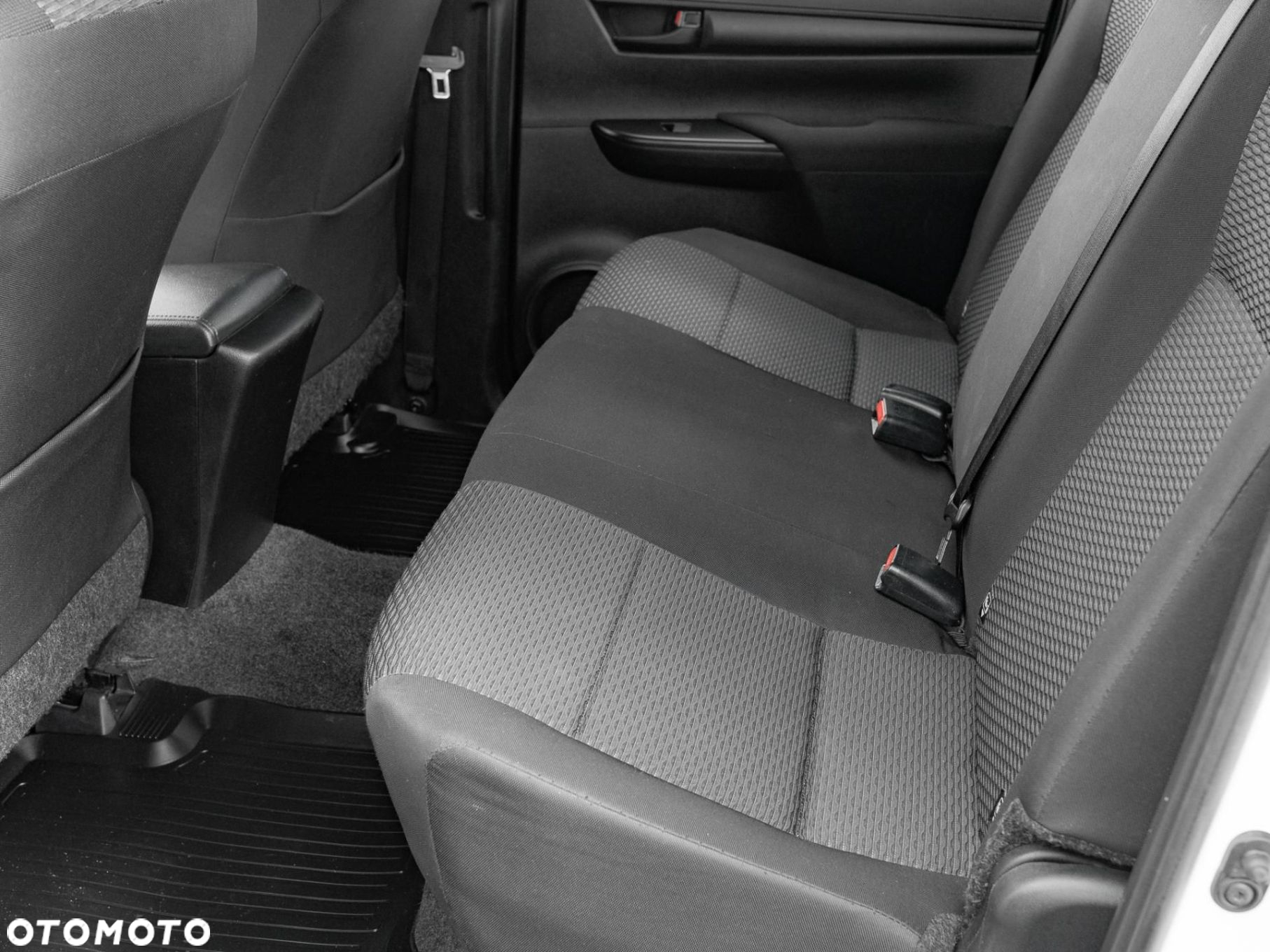 Toyota Hilux - 23