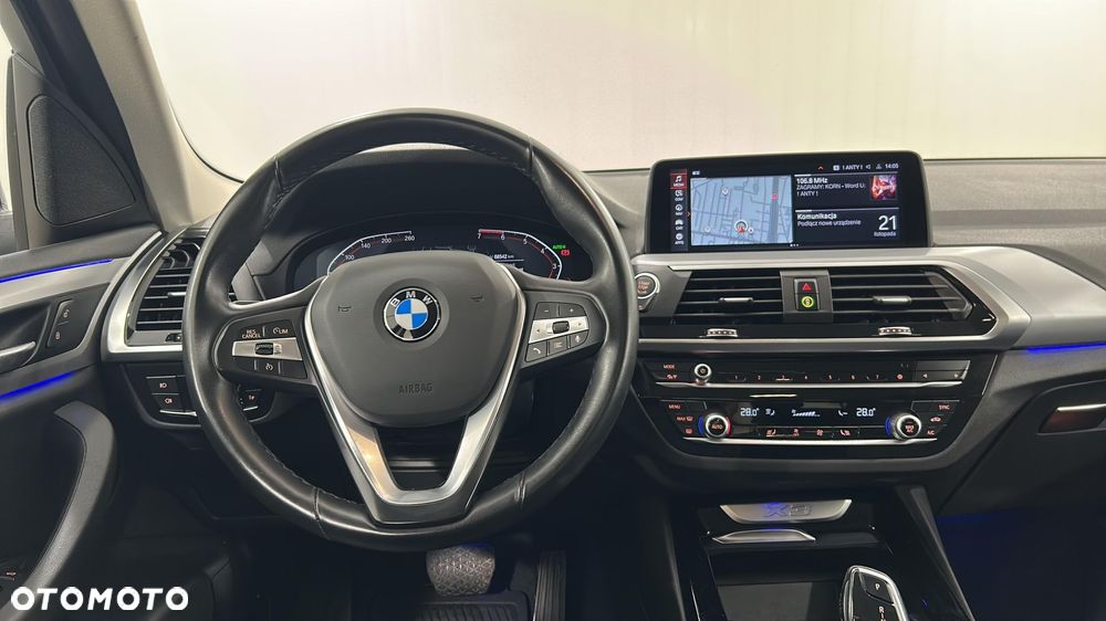 BMW X3 xDrive20i - 10
