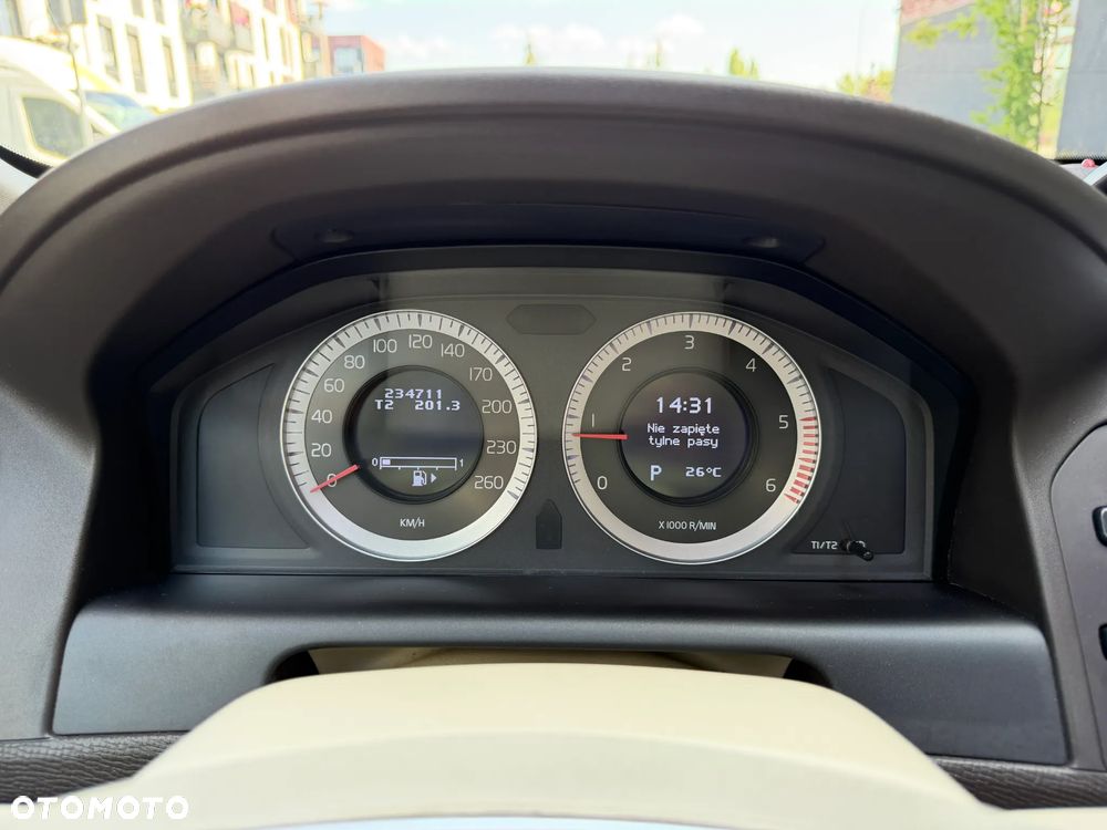 Volvo XC 60 D4 Geartronic Summum - 25