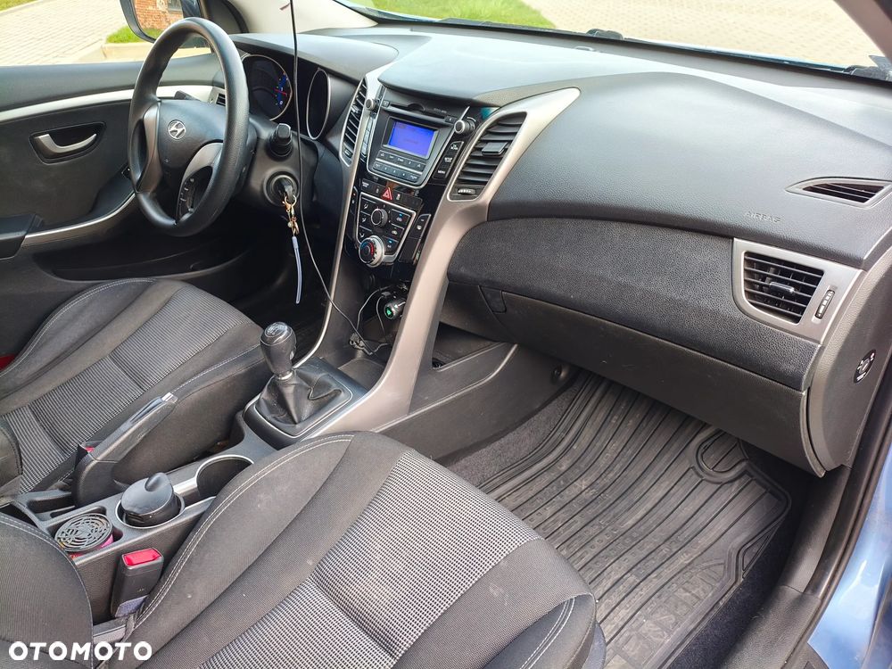 Hyundai i30 1.4 CRDi Classic + - 17