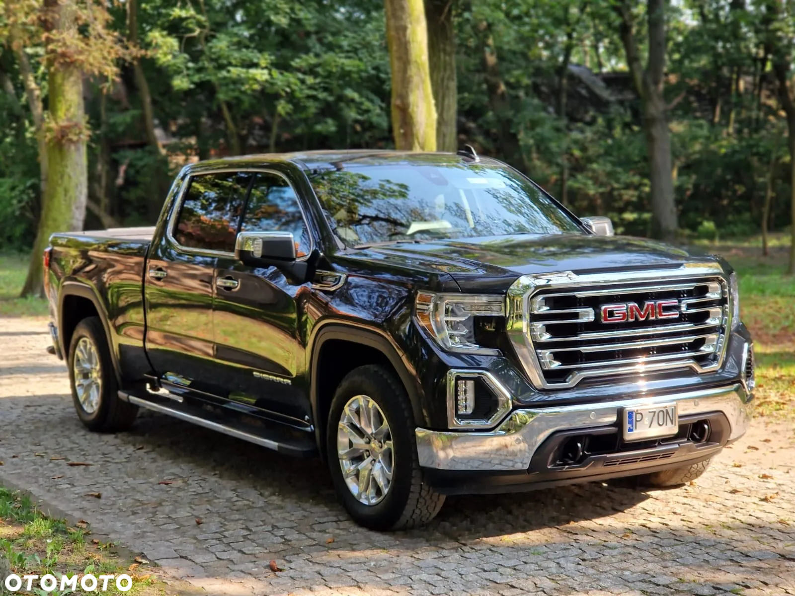GMC Sierra - 2