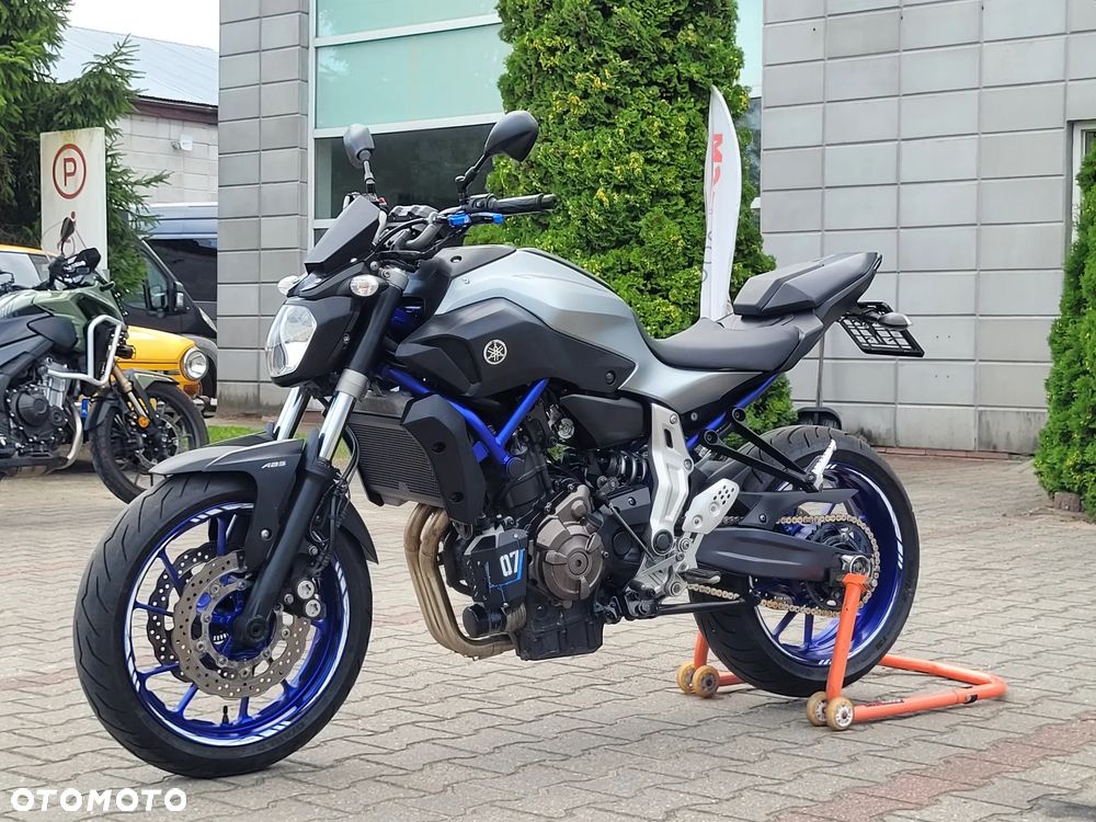 Yamaha MT - 21