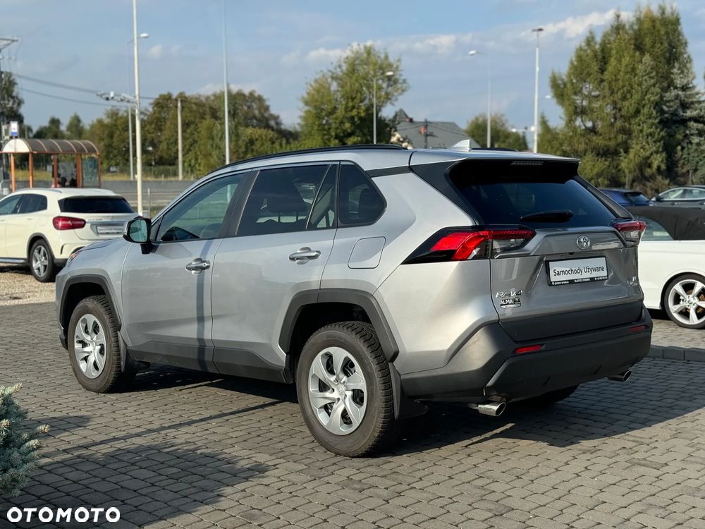 Toyota RAV4 - 9