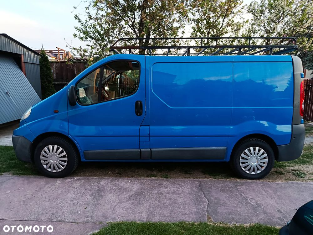 Renault TRAFIC - 8