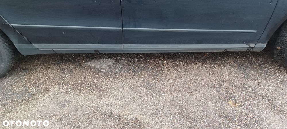 Volkswagen Passat 1.9 TDI Highline - 20