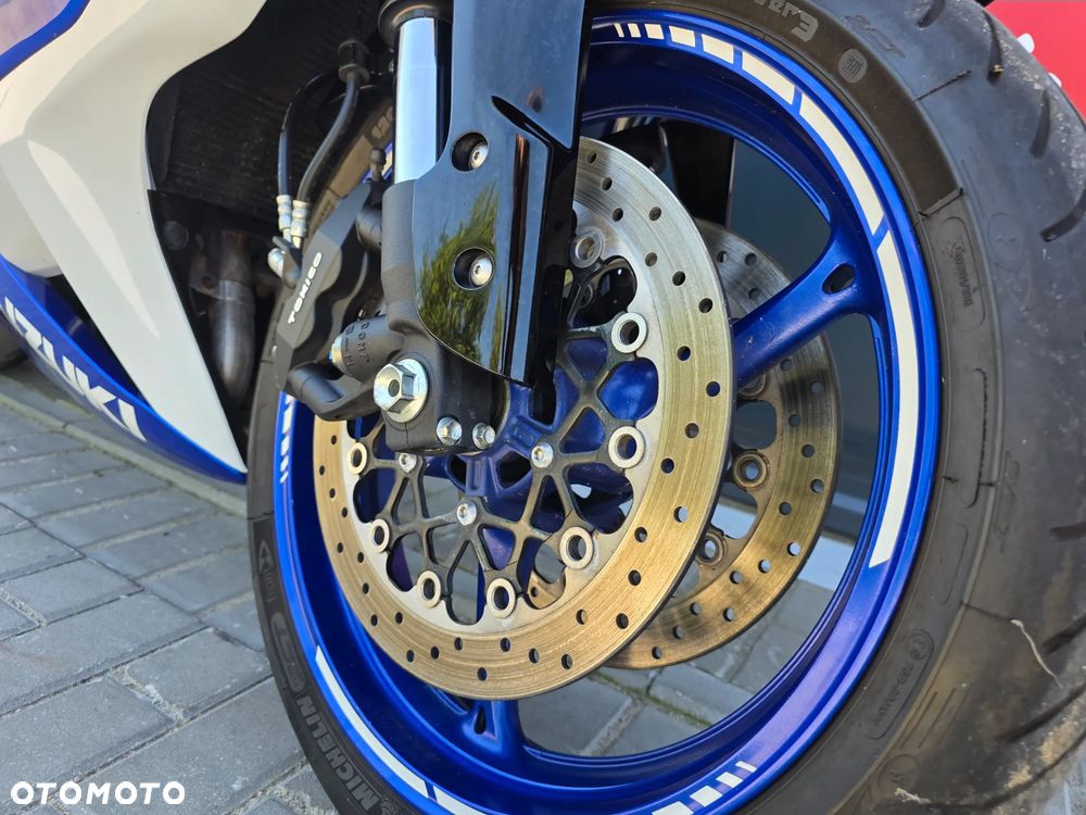 Suzuki GSX-R - 19