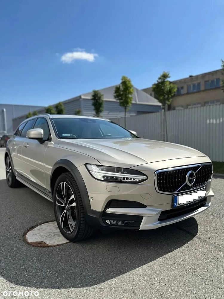 Volvo V90 - 1