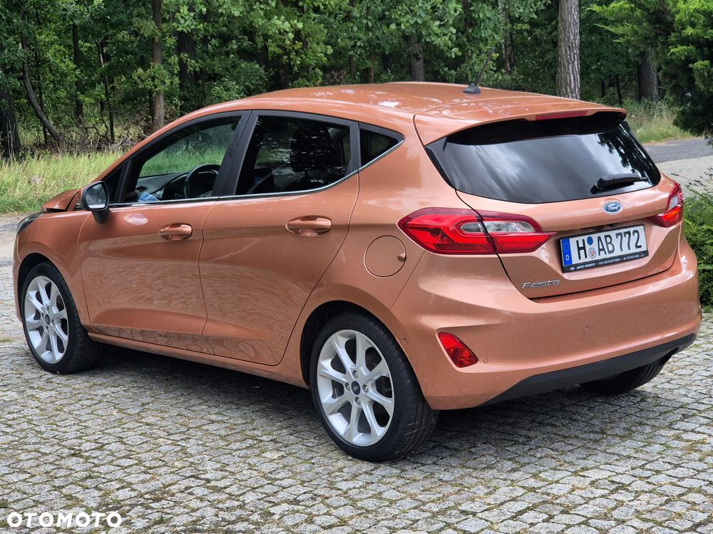 Ford Fiesta 1.1 S&S TITANIUM - 5