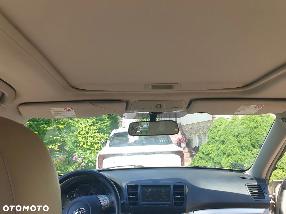 Subaru Outback 2.0D RC NAV - 12