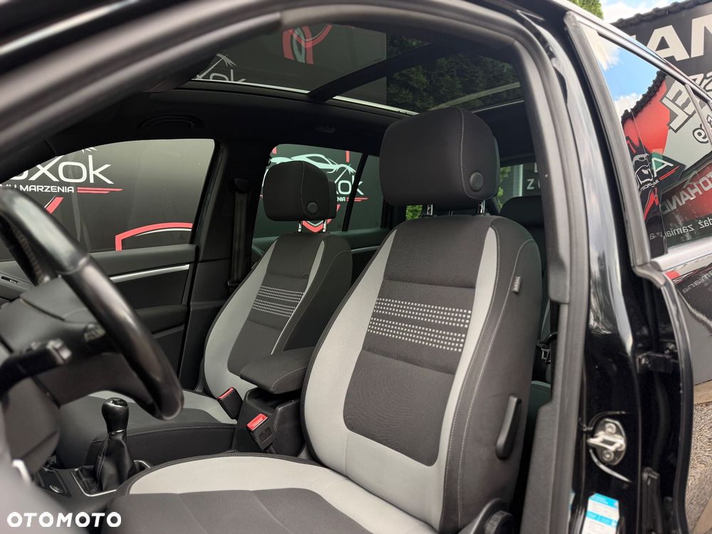 Volkswagen Tiguan - 17